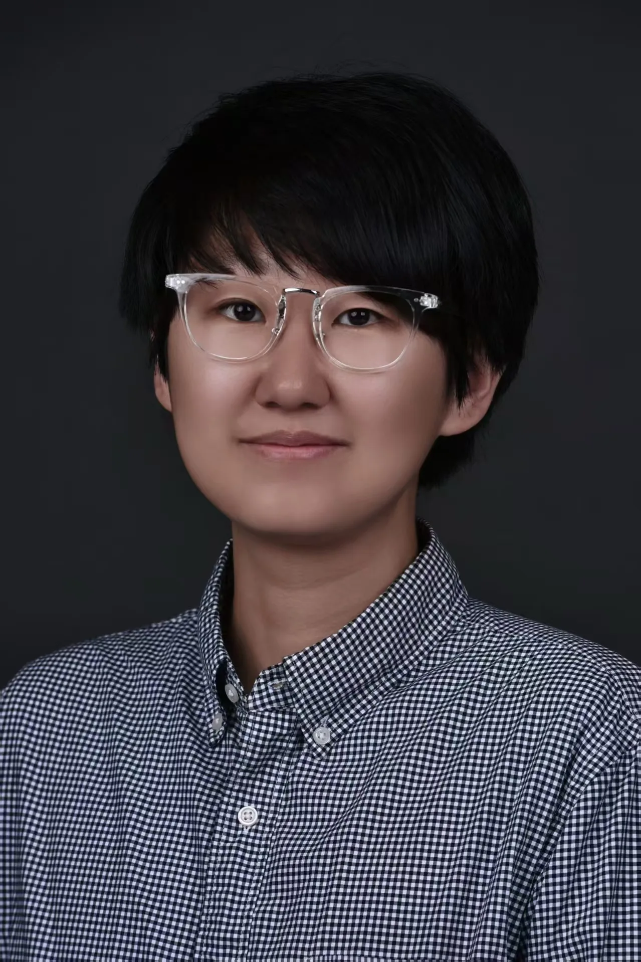 headshot_yige – Yige Wang (1)